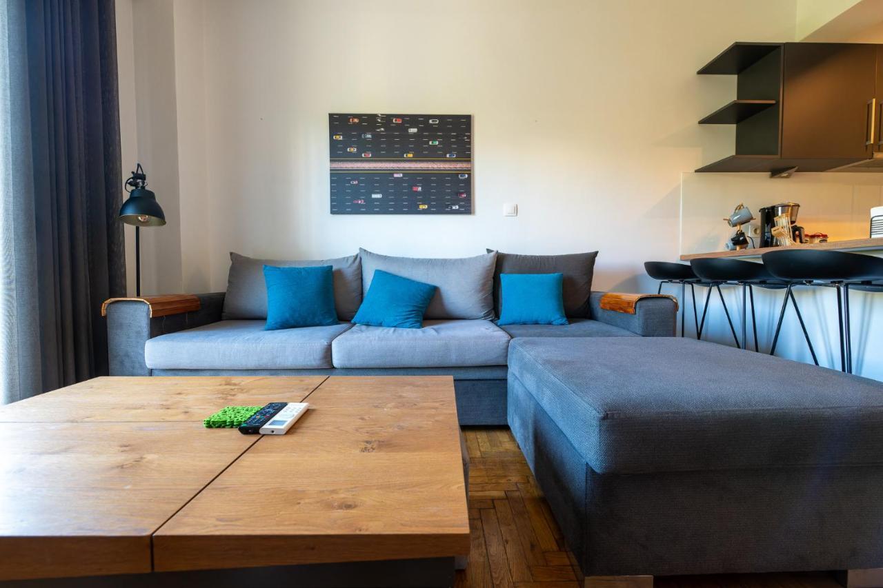 אתונה The Acropolis Hideaway 2-Bdr Apt Next To Metro מראה חיצוני תמונה